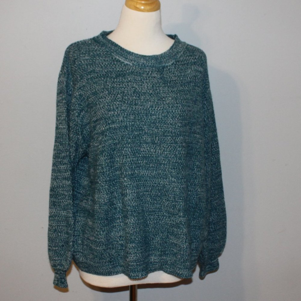 Color Alien XL Soft and Comfy Sweater